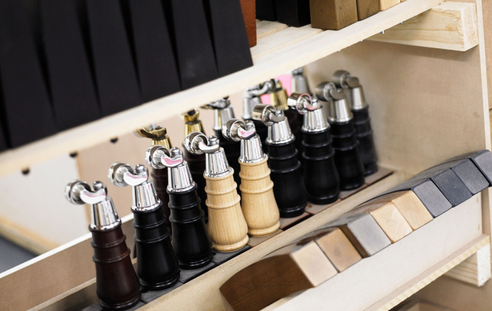 The choice of leg colours and castor options available for applicable styles.