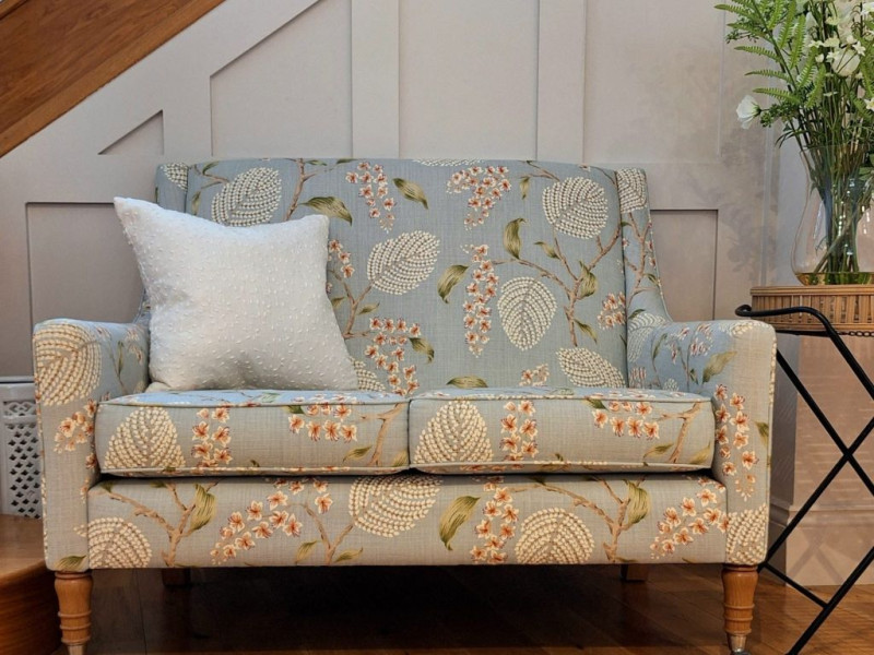 Luxurious-bespoke-Delcor-sofas-handcrafted in Britain-available in two and half seater-three-seater-four- seater. Extensive fabric selection-over 10,000 options-including plush velvets-fine leathers-diverse patterned or plain fabrics-colour palette including, red, green, black, white, grey blue, purple, yellow, cream and more.