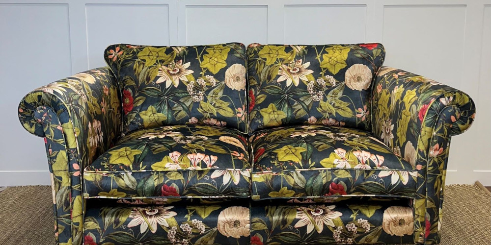 Luxurious-bespoke-Delcor-sofas-handcrafted in Britain-available in two and half seater-three-seater-four- seater. Extensive fabric selection-over 10,000 options-including plush velvets-fine leathers-diverse patterned or plain fabrics-colour palette including, red, green, black, white, grey blue, purple, yellow, cream and more.