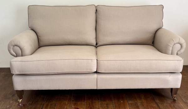 The Fulham sofa by Delcor