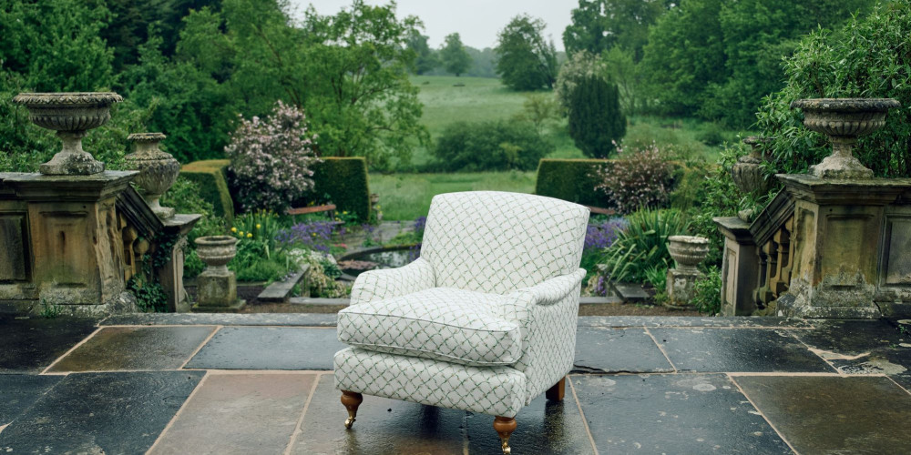 Chelsea minor landscape main image smaller version Chelsea minor chair in outdoor scenery