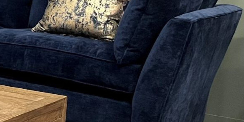 Magnum corner unit shown here as two large units and one corner unit